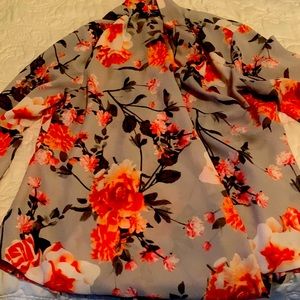 Blouse flower pattern small 2p ALFANi brand.